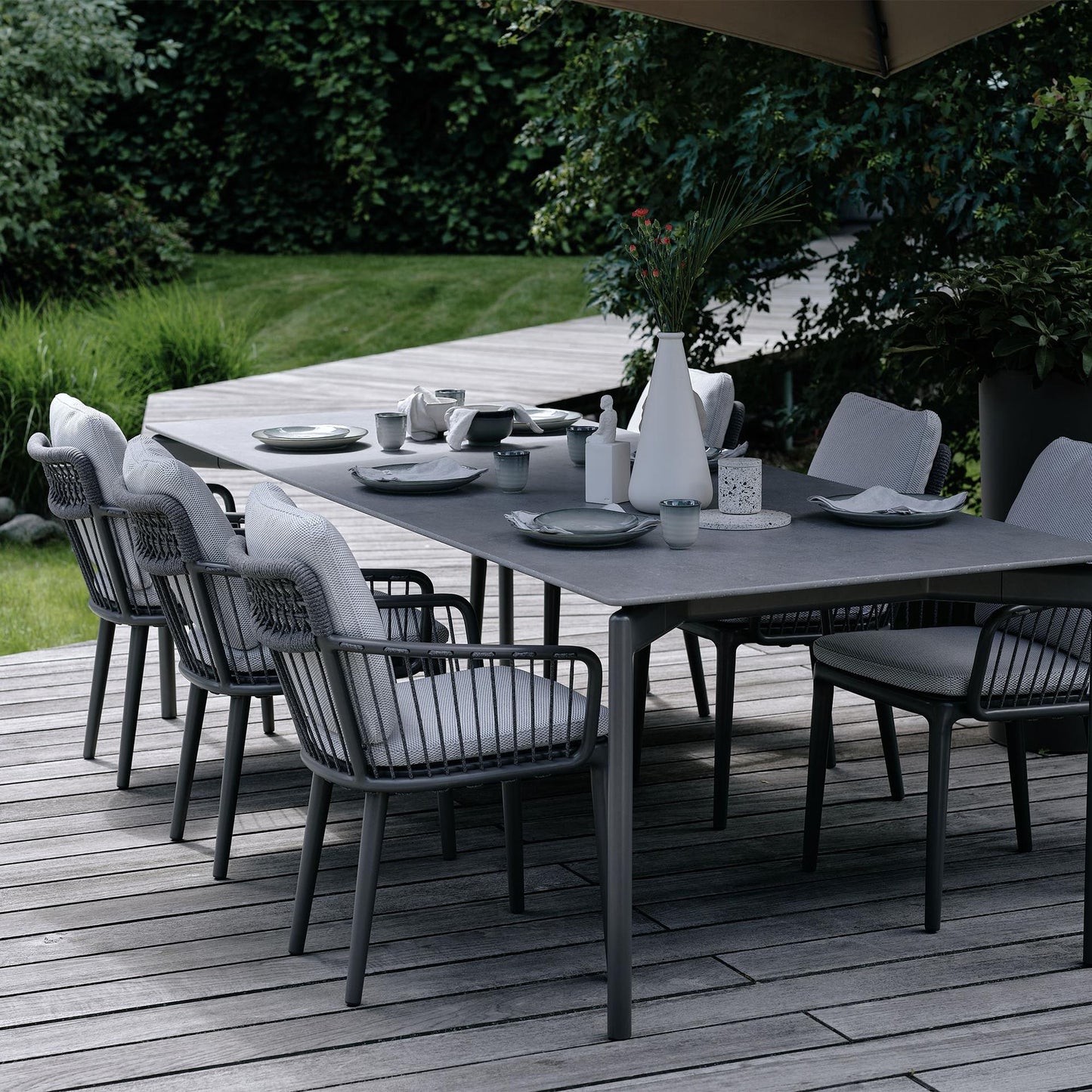 Rolf Benz suno Outdoor table and yoko dining chair weatherproof