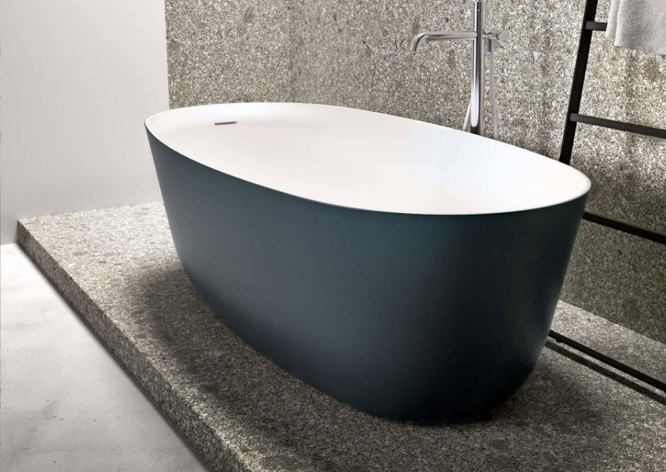 Mastella For You Freestanding Bathtub in bicolor cristalplant in a contemporary designer bathroom OVAL SHAPED