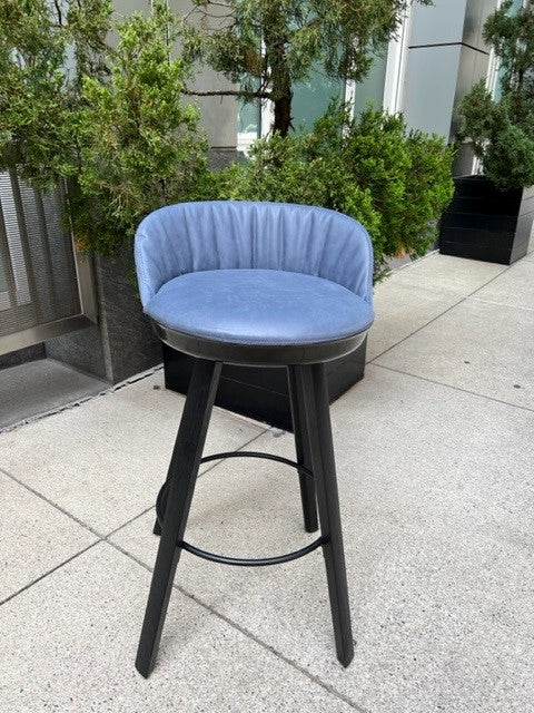 Freifrau Romy barstool in blue leather with black oak base