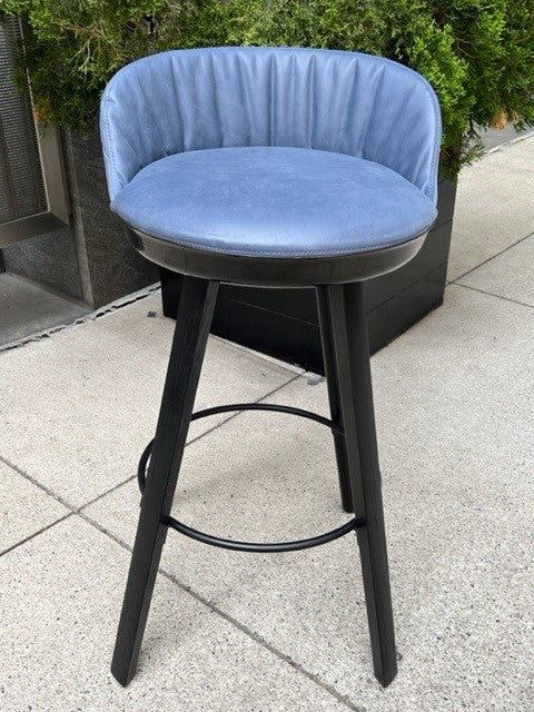 Freifrau Romy barstool in blue leather with black oak base
