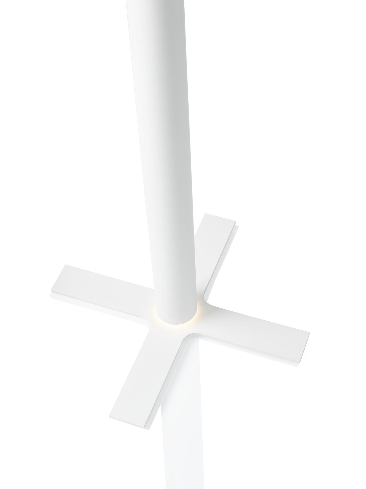 Byok Barrone Floor Lamp in white matt finish detail