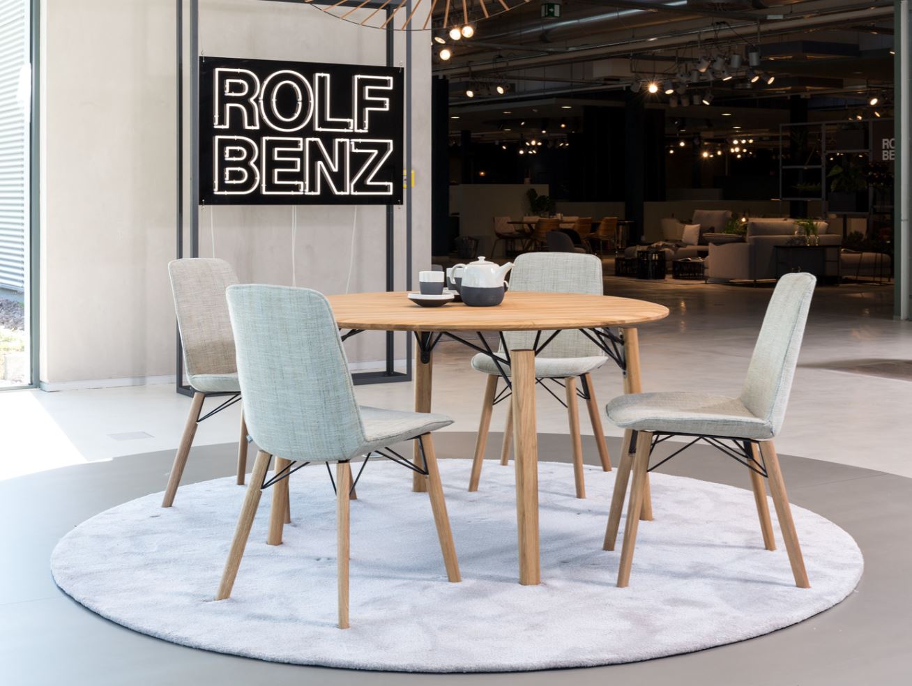 Rolf Benz 616 dining chair fabric 964 dining table solid oak
