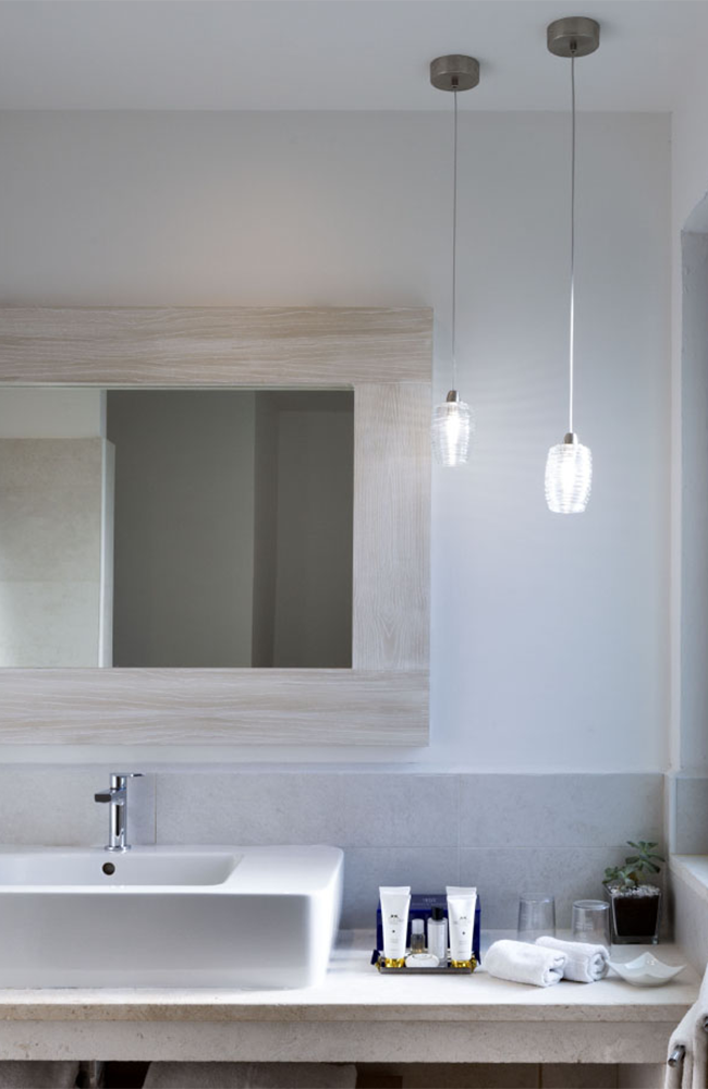 Vistosi Damasco hand blown Murano Glass in single individual ceiling pendant light clear glass shade