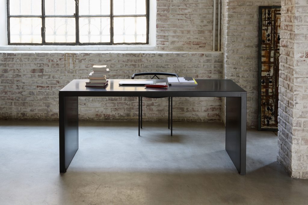 Zeus Big Irony Black Metal Desk Table Minimal Italy