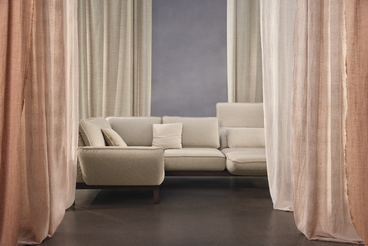 Rolf Benz Mera Sectional sofa with reclining backs in beige fabric