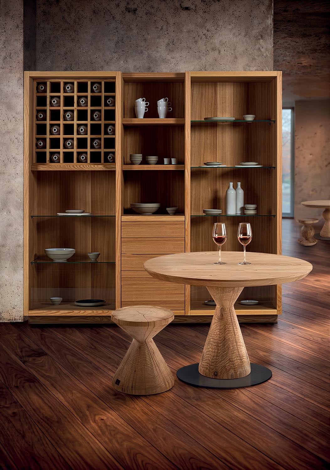 Riva 1920 Apex Round Dining Table