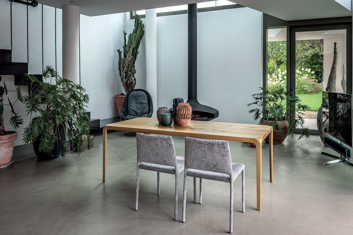 Riva 1920 Sleek Dining Table